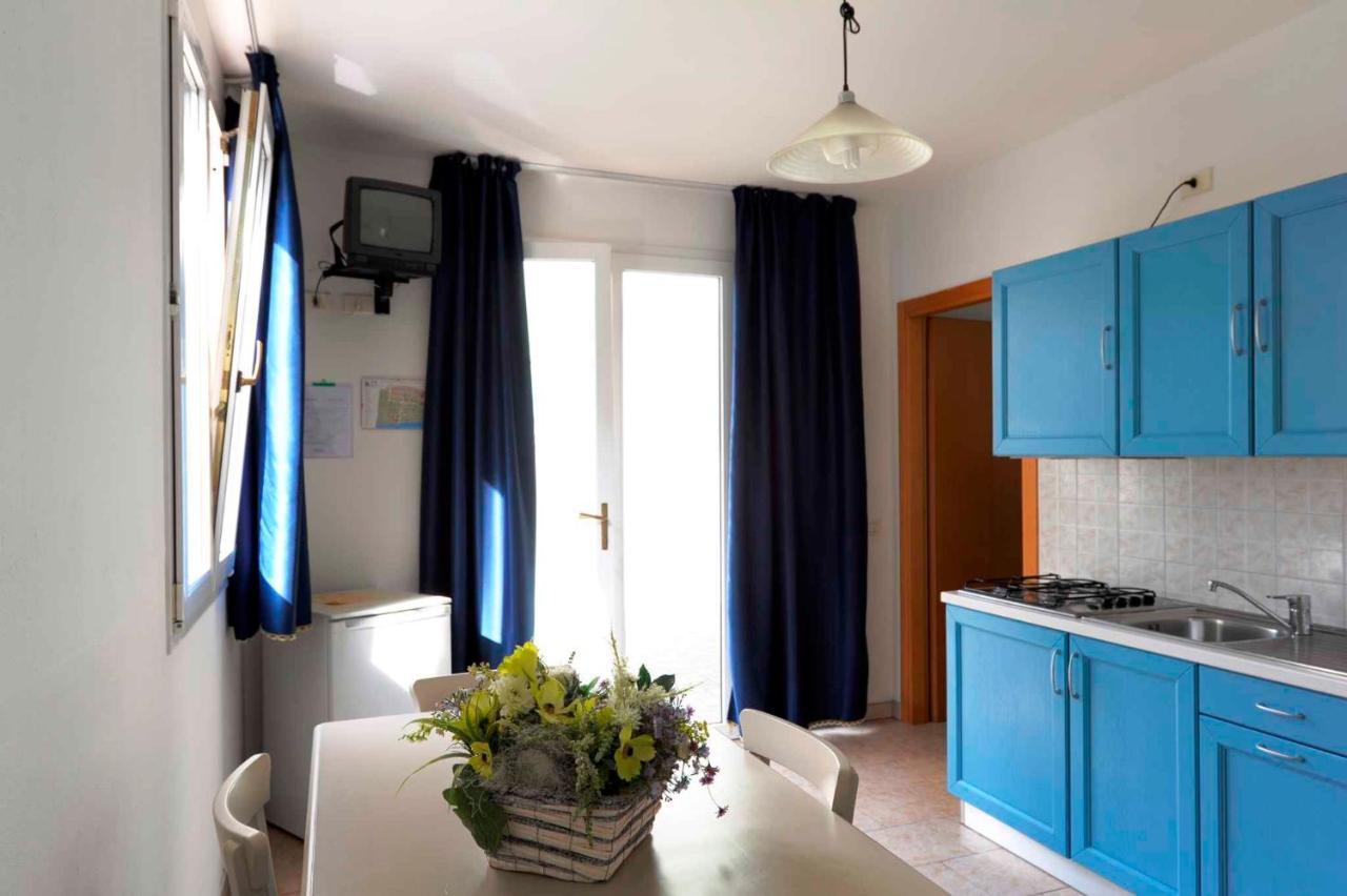 Camping Bella Italia In Peschiera Del Garda - Gardasee Apartamento Exterior foto