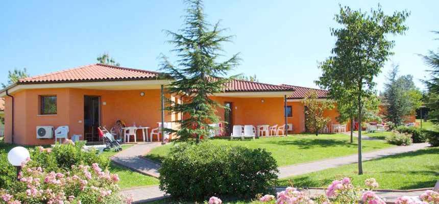 Camping Bella Italia In Peschiera Del Garda - Gardasee Apartamento Exterior foto