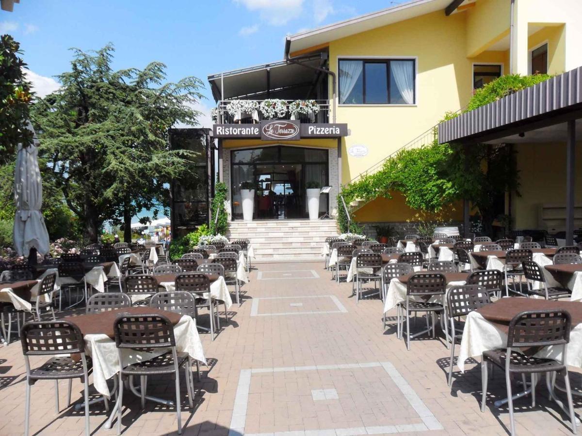 Camping Bella Italia In Peschiera Del Garda - Gardasee Apartamento Exterior foto